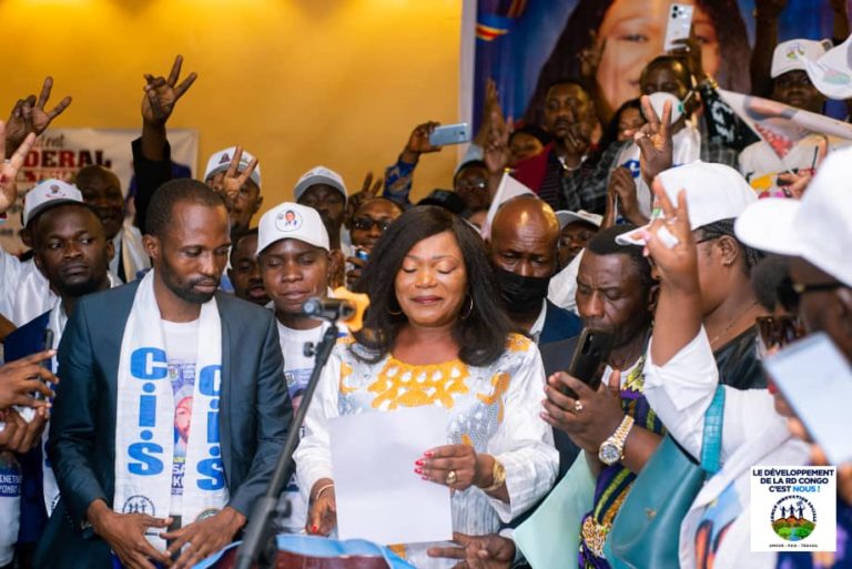 Lors du Congrès extraordinaire de son parti CIS , RDC : Claude Dipo Esabe proclame Félix Tshisekedi candidat Président de la République