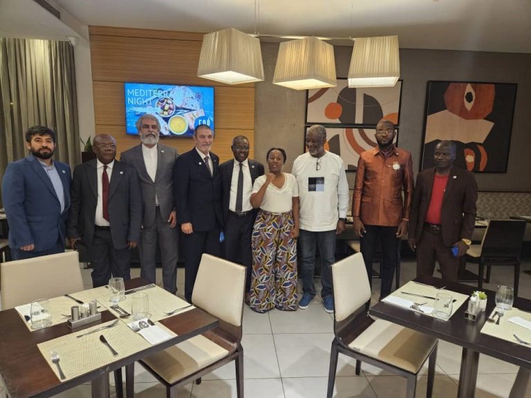 Poème en hommage à Roland Lumumba Okito