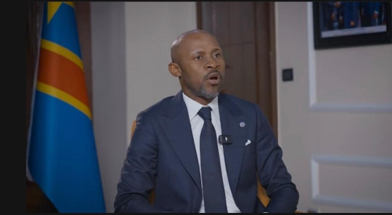 Accueil temporaire des Migrants en RDC : Patrick Muyaya met fin à toute confusion !