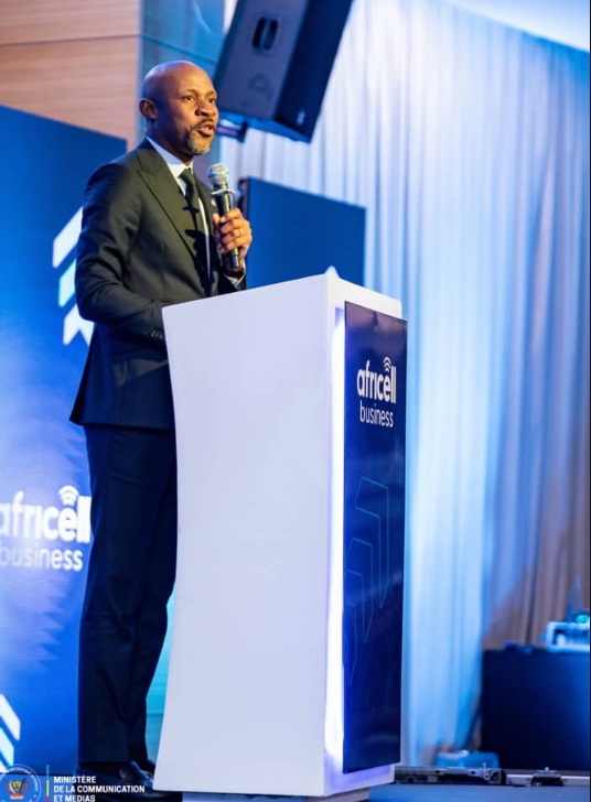 Lancement officiel d’Africell Business, Patrick Muyaya salue une initiative qui s’inscrit dans la dynamique de transformation digitale en RDC