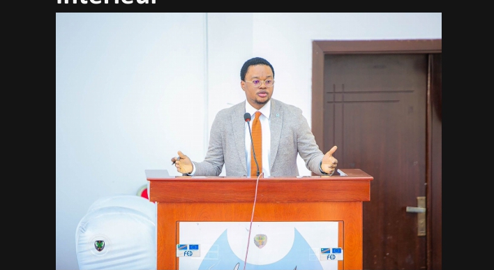 Gestion de son interpellation adressée au Ministre des ITP, APK : l’Honorable Jared Phanzu Babaka fustige la violation flagrante du Règlement intérieur
