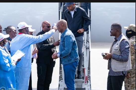Ebola : Roger Kamba et Patrick Muyaya en mission en Ituri pour accentuer la riposte gouvernementale !