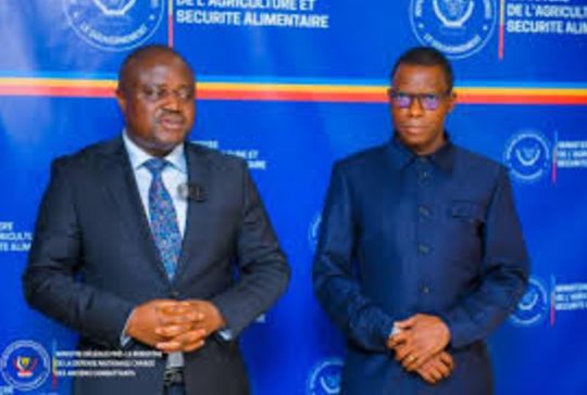 Réinsertion des anciens Mobondo dans le Grand Bandundu : Eliezer Ntambwe harmonise avec Muhindo Nzangi sur la mise en place d’un projet commun d’opportunités