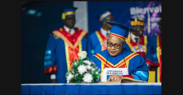 RDC : Judith Suminwa élevée au rang de « Docteur Honoris Causa en Relations internationales » par l’Université de Kinshasa