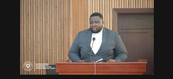APK : le Ministre Alain Tshilungu précise l’état des projets des marchés de Mitendi, Matadi-Kibala et UPN